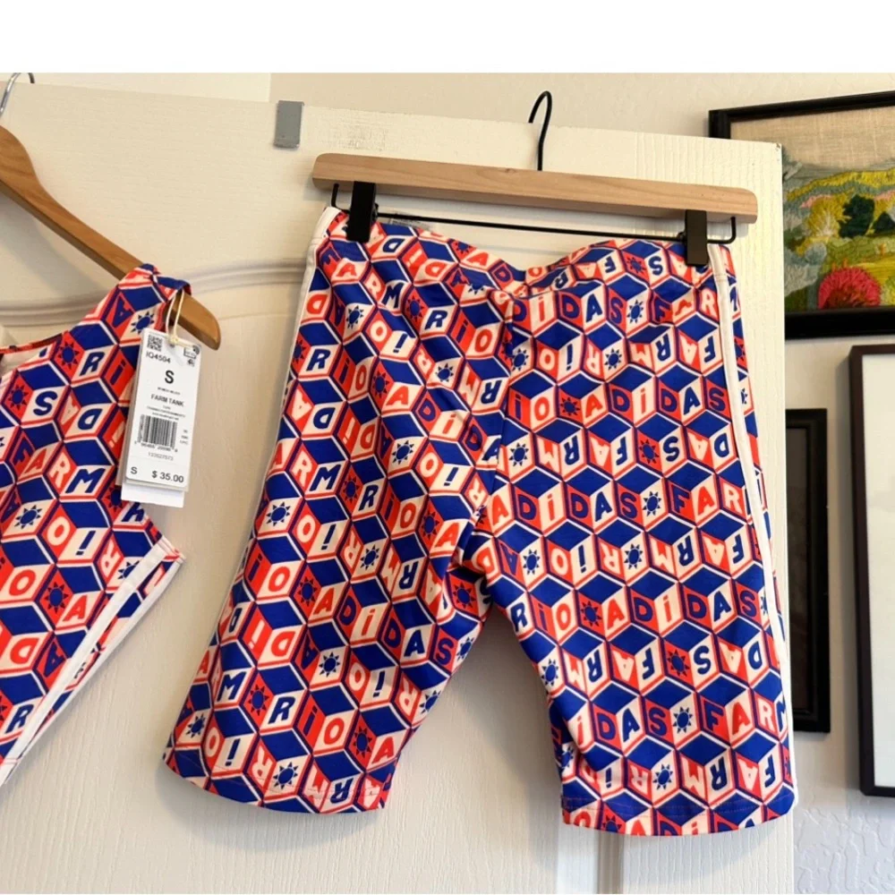 NWT Adidas x Farm Rio Set. Size: Small. Excellent condition 💙 ❤️ - Picture 12 of 15